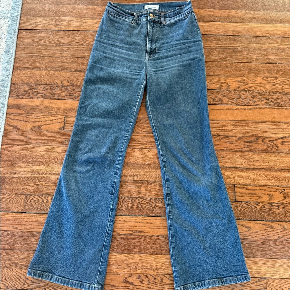 Madewell 11” High Rise Flare Jeans Size 26